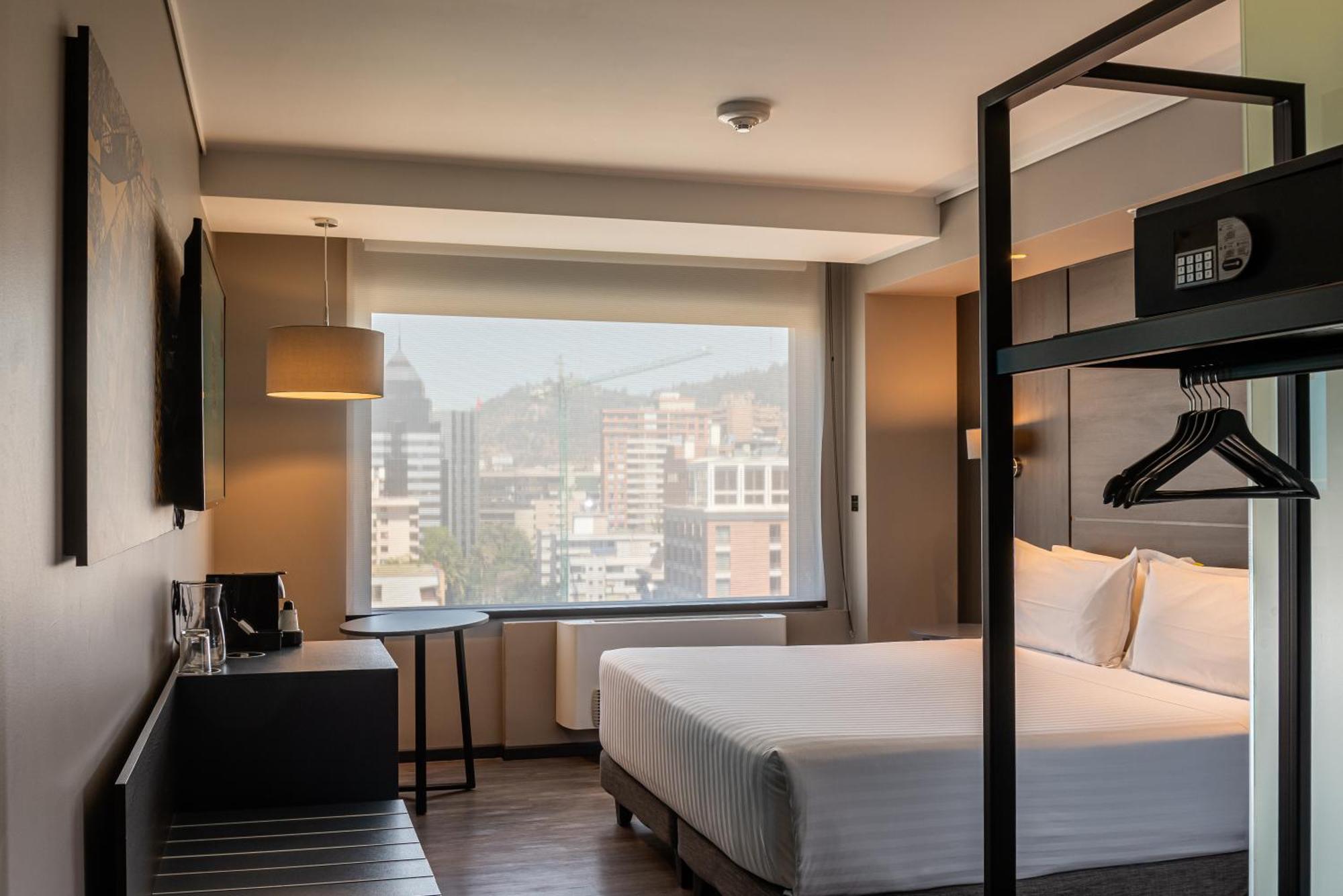 Готель Ola Santiago Providencia, Tapestry Collection By Hilton Екстер'єр фото